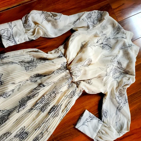A New Day Cream Floral Dress - Size XS (NWOT) - Picture 11 of 13